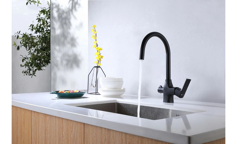 Смеситель для кухни Lemark Ursus LM7261BL